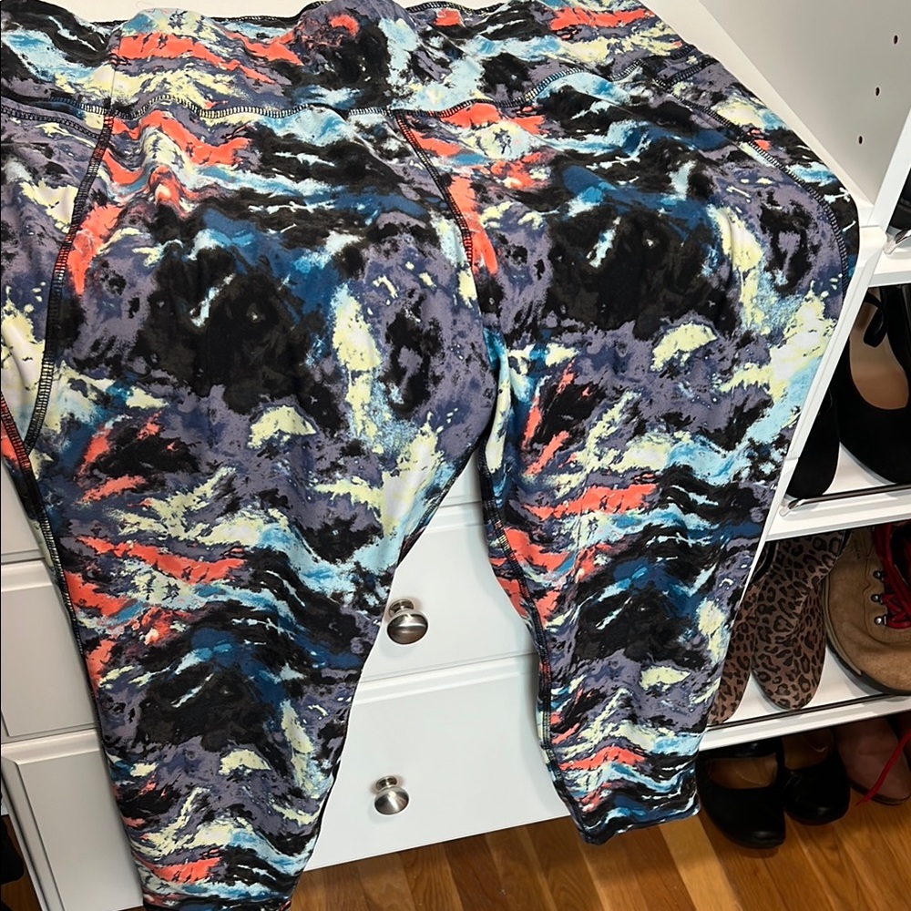 Colorful Abstract Print Workout Leggings